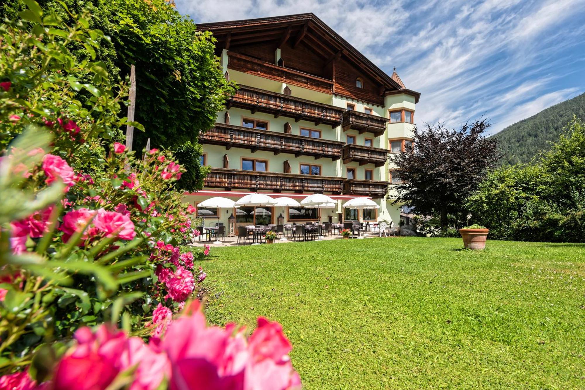 Das Posthaus Stubai&Smart Hotel Фульпмес Экстерьер фото